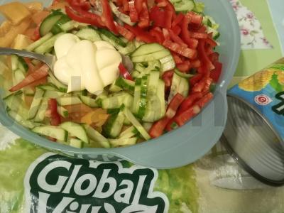 Daržovių salotas su virtomis-rūkytais kalakutų skrandžiais Žingsnis 5