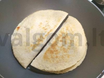 Tortilija su grybais ir džiovintais pomidorais Žingsnis 5