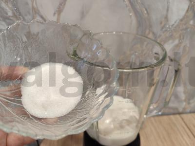 Pieninis kokteilis su šokoladiniu riešutų skoniu Žingsnis 3