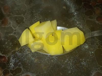 Burokėlių sriuba su raudonaisiais pupelėmis Žingsnis 6