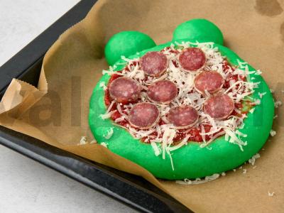 Sūrio ir pepperoni pica-žabų Žingsnis 6