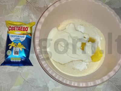 Varškės keksiukai su figomis Žingsnis 4