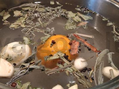 Nuostabi antis su obuoliais, apelsinais, šalavijais ir rozmarinais Žingsnis 1