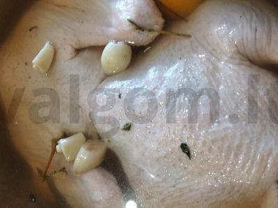 Nuostabi antis su obuoliais, apelsinais, šalavijais ir rozmarinais Žingsnis 2