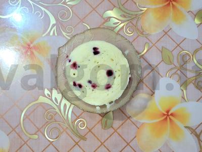 Greitas keksiukas su uogomis mikrobangų krosnelėje Žingsnis 5