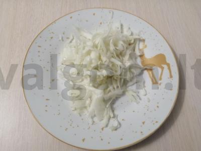 Salotas su servelatu „Aisberg“ Žingsnis 1