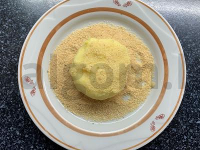 Bulvių kotletai su minkštu varškės sūriu Žingsnis 3