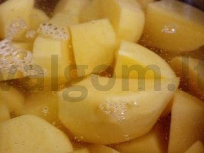 Purūs bulvių košė Žingsnis 1