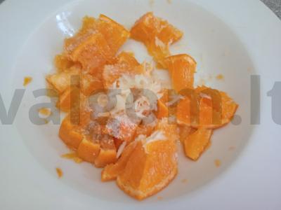 Anties krūtinėlė, marinuota sojų padaže su apelsinais ant grilio Žingsnis 2