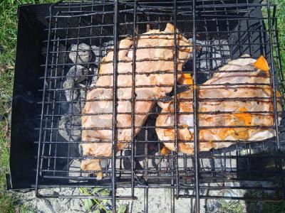 Anties krūtinėlė, marinuota sojų padaže su apelsinais ant grilio Žingsnis 5