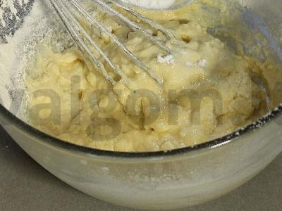 Ploni nėriniai blynai su kefyru ir gazuotu vandeniu Žingsnis 5