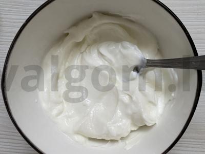 Švelniausi varškės blynai Žingsnis 1