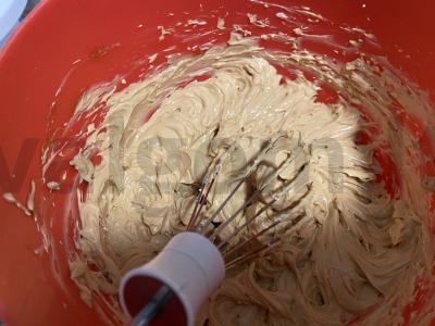 Švelnus tortas su virta saldžia grietinėle Žingsnis 7