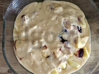 Obuolių pyragas su serbentų uogiene Žingsnis 4