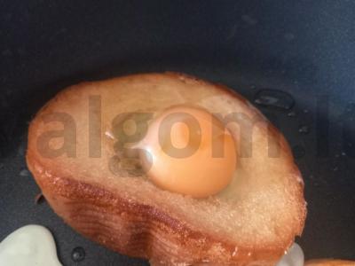 Pusryčiai „Kiaušinis duonoje“ Žingsnis 4