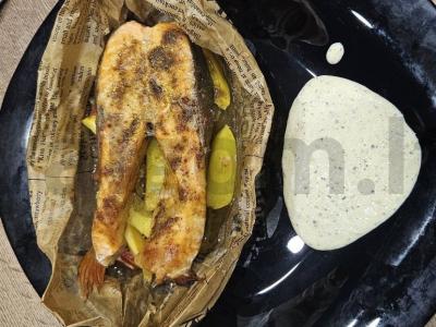 Upėtakis su daržovėmis ir naminiu tartaro padažu pagrindine nuotrauka