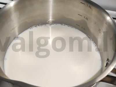 Pieninė sriuba su vermišeliais pusryčiams Žingsnis 1