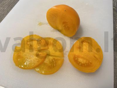 Sotūs tostai su sviestu, bekonu ir geltonu pomidoru Žingsnis 1