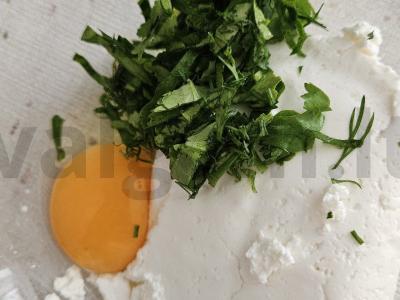 Kiaušinių ir varškės frittata Žingsnis 1