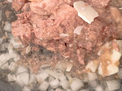 Makaronai su troškiniu ir svogūnais Žingsnis 2