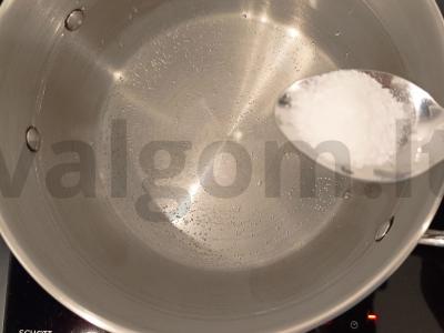 Makaronai su troškiniu ir svogūnais Žingsnis 3