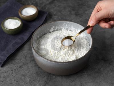 Ispaniški sausainiai su virintu saldžiuoju pienu Žingsnis 1