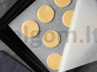 Ispaniški sausainiai su virintu saldžiuoju pienu Žingsnis 6