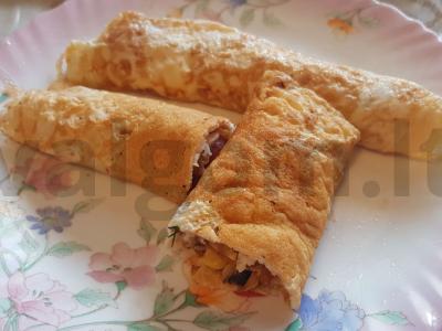 Kiaušinių ritinys su kukurūzais, sūriu ir midijomis pagrindine nuotrauka