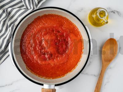 Pica „Širdis“ su saliami ir mocarela Žingsnis 3