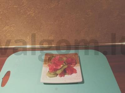 Vaisių salotas su kiviais Žingsnis 2