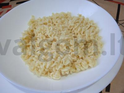 Greito paruošimo makaronai su bekonu ir nori jūros dumbliais Žingsnis 1