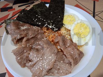 Greito paruošimo makaronai su bekonu ir nori jūros dumbliais pagrindine nuotrauka