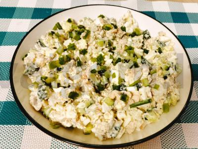 Švelnus salotas su lašiša, žaliu svogūnu ir ryžiais Žingsnis 6