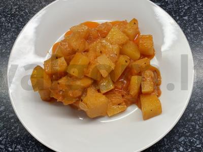 Moliūgas pomidorų padaže keptuvėje Žingsnis 5