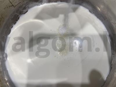 Kokteilis „Bananų vanilė“ Žingsnis 1