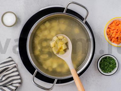 Sriuba su voveraitėmis ir vištiena Žingsnis 4