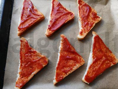 Pica-tostai su dešra ir maasdamo sūriu Žingsnis 3