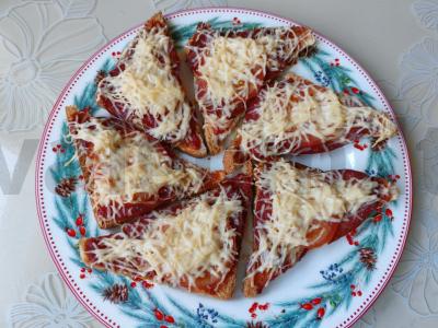 Pica-tostai su dešra ir maasdamo sūriu Žingsnis 12