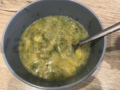 Omletas iš vištienos kiaušinių su žolelėmis ir čederio sūriu Žingsnis 3