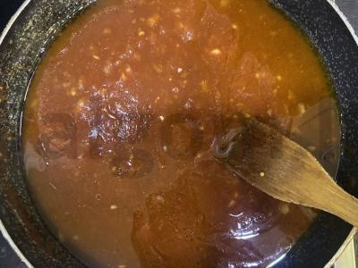 Jautienos šonkauliai, troškinti pomidorų padaže Žingsnis 7