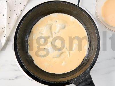 Salotas „Aleksandras“ su rūkytomis vištienos krūtinėlėmis Žingsnis 3