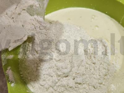 Ruginiai keksiukai su kefyru Žingsnis 4