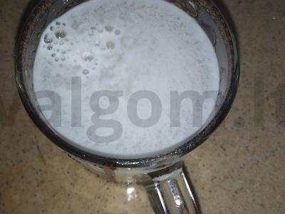 Troškinta jautiena su keptu svogūnu ir padažu Žingsnis 5