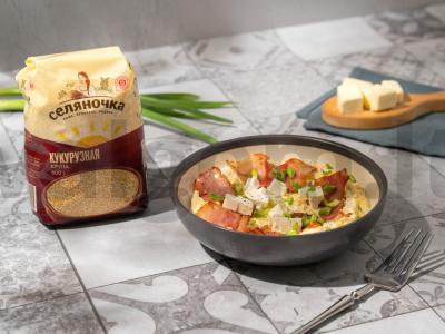 Kukurūzų košė karpatų stiliumi pagrindine nuotrauka