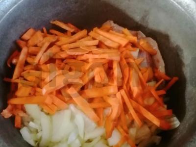 Troškinta bulvė su šonkauliais Žingsnis 3