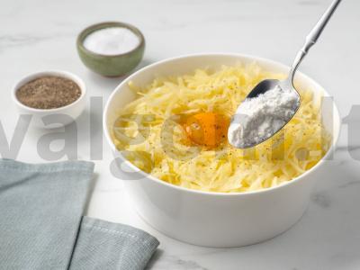 Bulvių blynai su menkės kepenimis Žingsnis 3