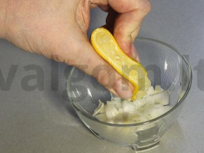 Maistingas dubuo su upėtakiu, avokadu ir medaus-garstyčių padažu Žingsnis 10