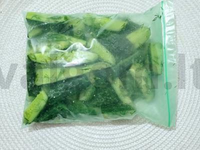 Kvapnūs marinuoti agurkai per 20 minučių Žingsnis 4