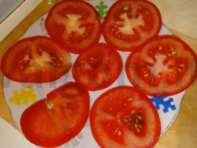 Pomidorai su rikota ir česnaku Žingsnis 1