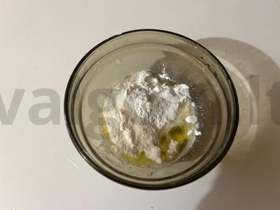 Spalvota glazūra kepiniams su sviestu Žingsnis 6